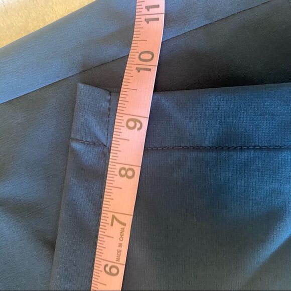 Greg Norman Flat Front Golf Shorts - Picture 8 of 11